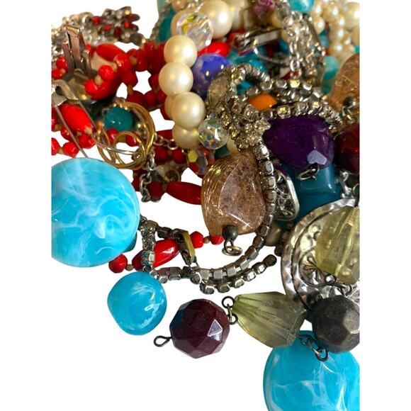 Lot I of Broken Scrap Assorted Jewelry Pieces Crafting Art 13.1 ounces - Picture 7 of 10